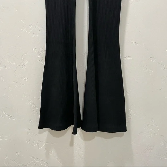 NWT Year Of Ours Ribbed Flare Black Leggings Pants Stretch Yoga Women’s Small - Picture 6 of 13